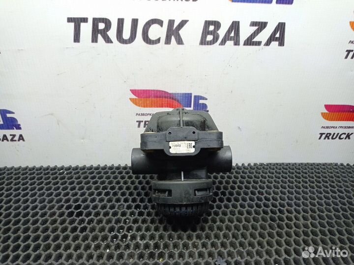 81521166075 Клапан ускорительный