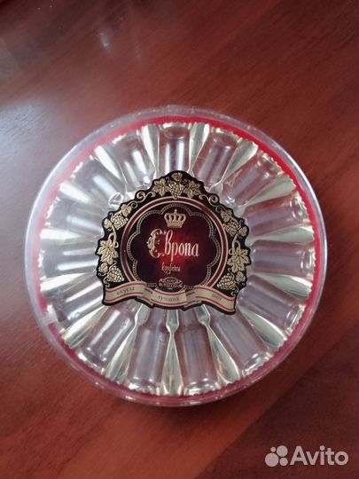 Коробка из под конфет пластиковая