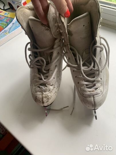 Фигурные коньки risport 225