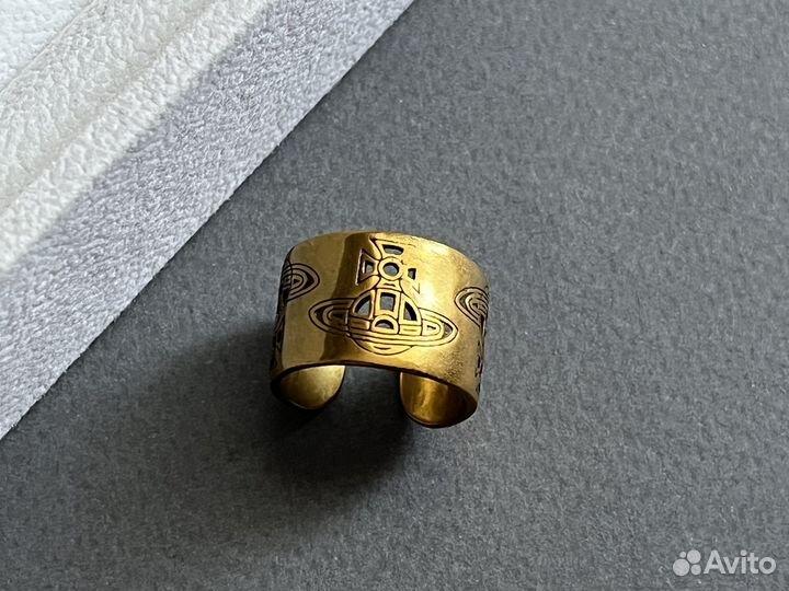 Кольцо модное