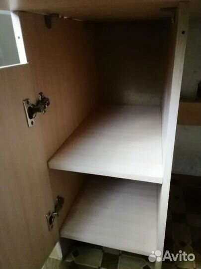 Стол письменный с тумбой, шкафчиком