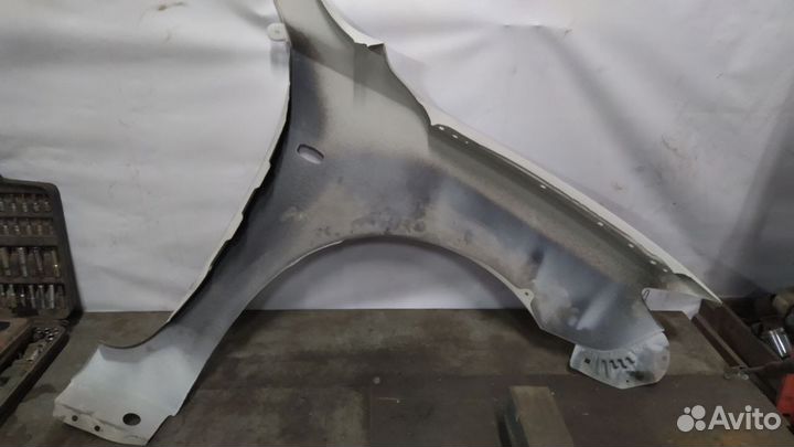 Крыло mazda 3 2006-2009г