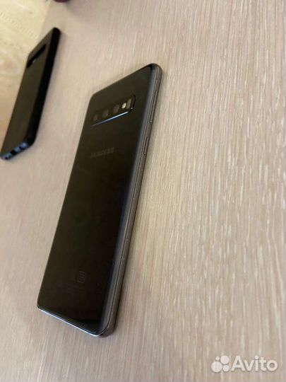Телефон Samsung s10 128gb