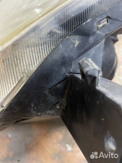 Фара левая рав4 20