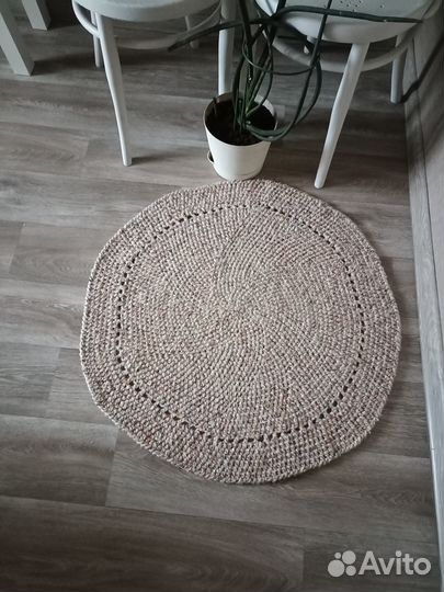 Коврик вязаный ручная работа