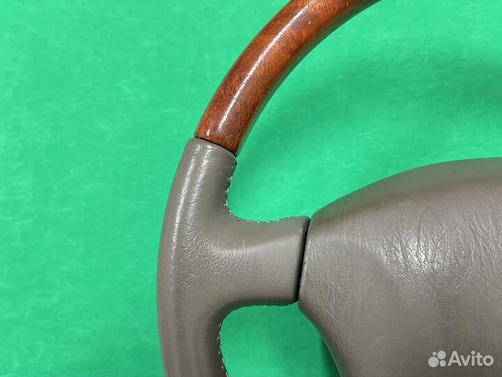 Оригинальный руль косточкой дерев Land Cruiser 100