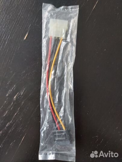 SATA Power Cable