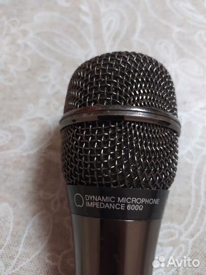 Микрофон для караоке. LG