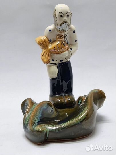Пепельница Старик и золотая рыбка обливная керамик