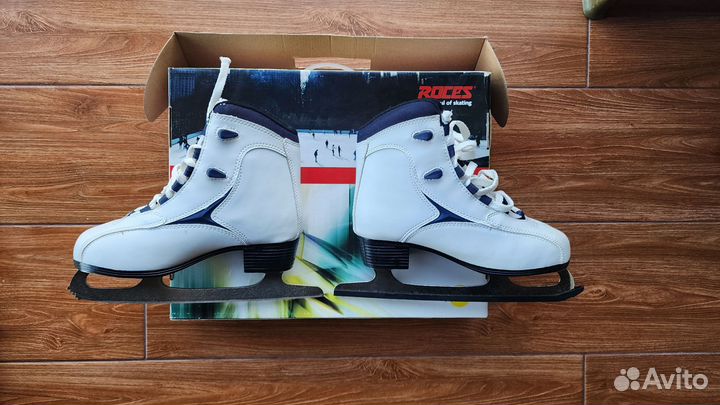 Коньки женские Roces