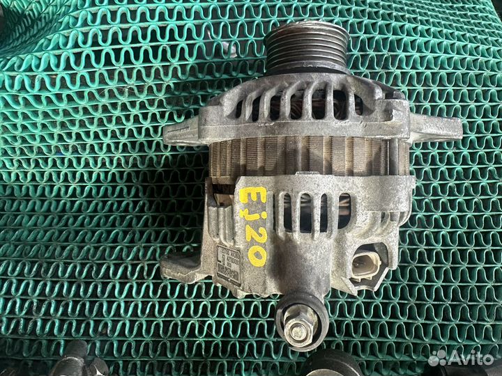 Генератор Subaru Forester EJ20 3х-контакный