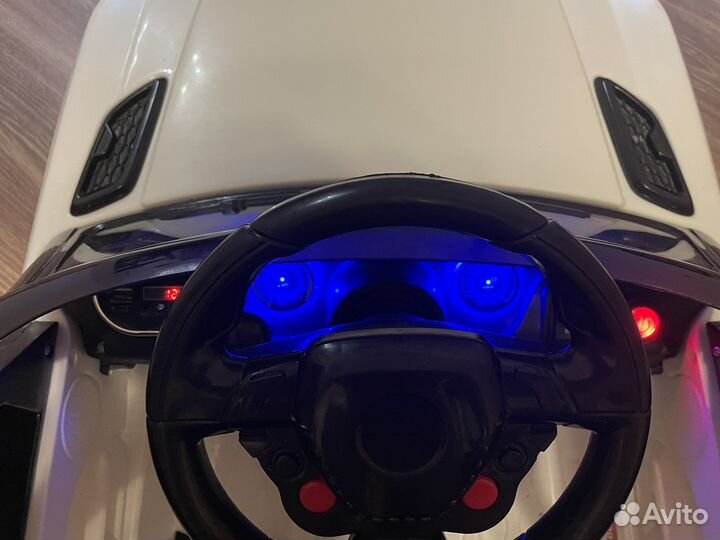 Детский автомобиль на аккумуляторе