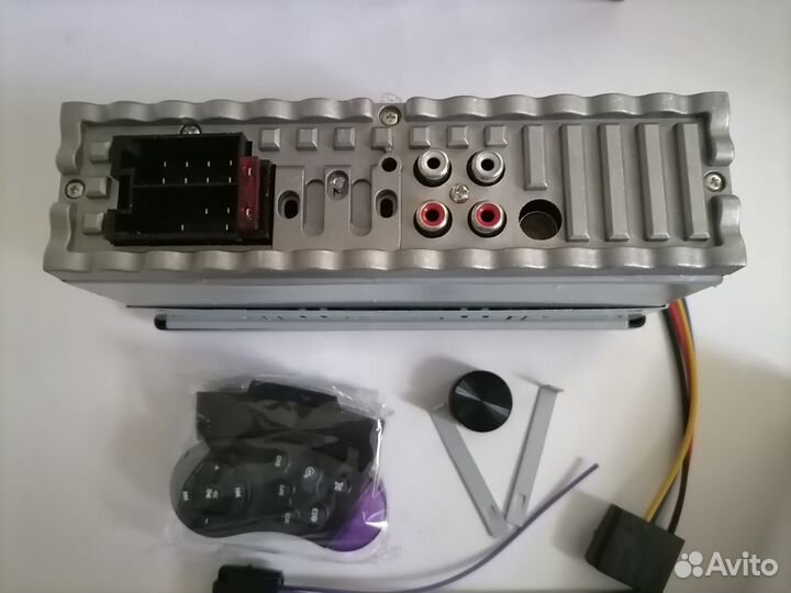 Автомагнитола с bluetooth