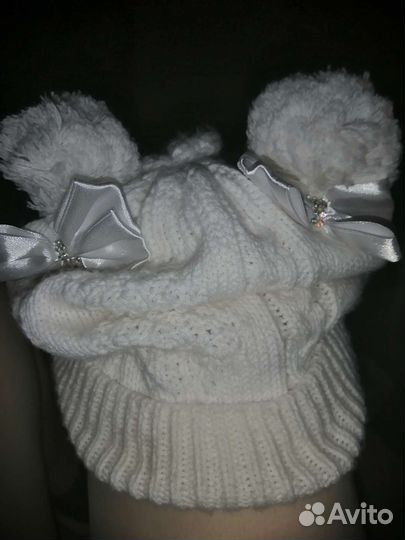 Детские зимние шапки и варежки для девочки