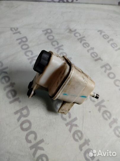 Бачок гур Chevrolet Cobalt 2014