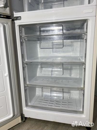 Холодильник Lg total no frost