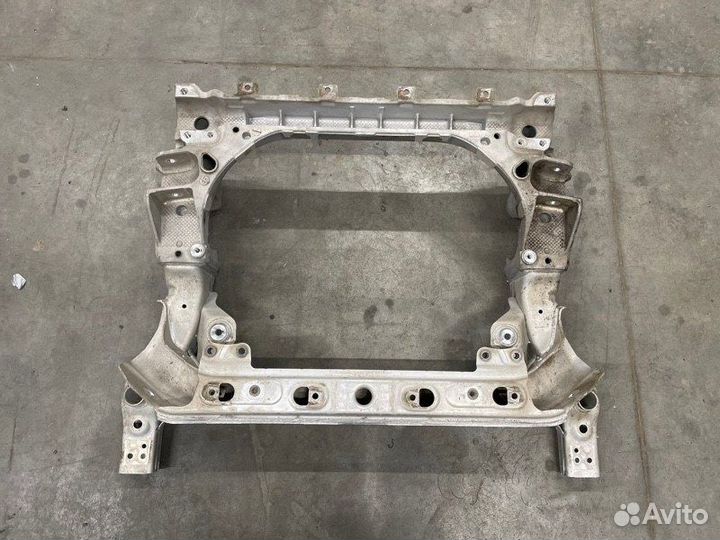 Подрамник передний Mercedes-Benz C-Class W205