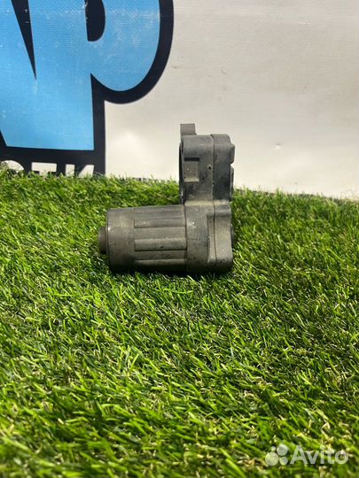 Моторчик стояночного тормоза заднего левого