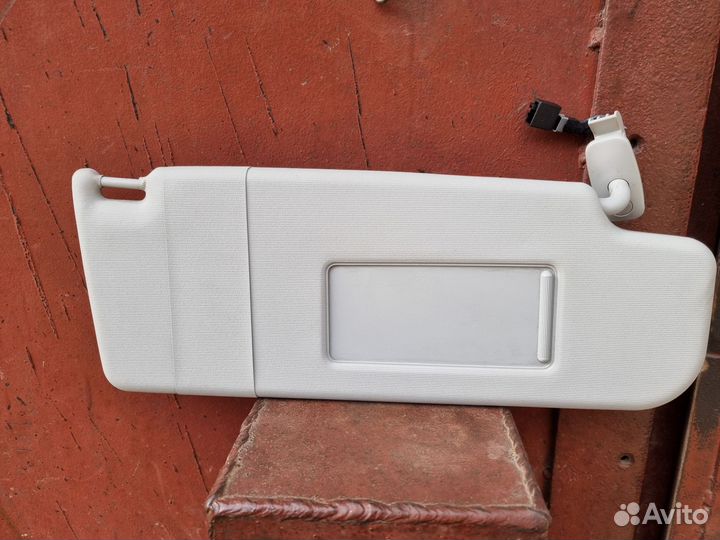 Солнцезащитный козырек правый Пассат Б-5 Гольф-4