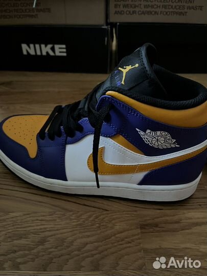 Nike air jordan 1 high lakers