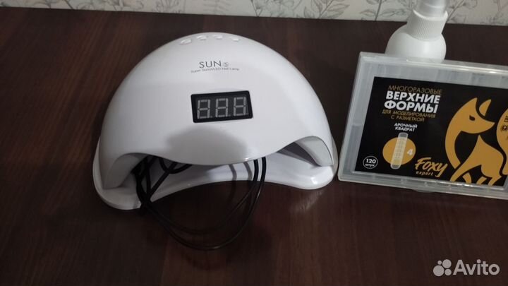 Лампа для маникюра + типсы