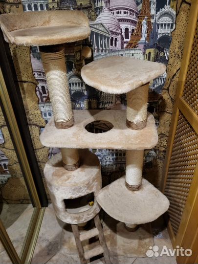 Домик для кошки с когтеточкой бу