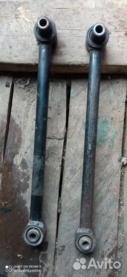 Тяга поперечная нижняя Nissan Serena