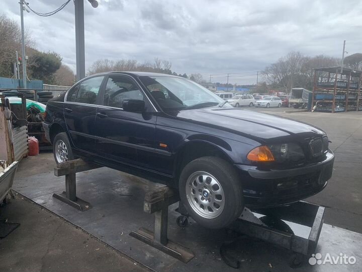 В разборе Bmw 3-Series E46