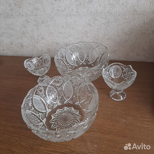 Хрустальная ваза