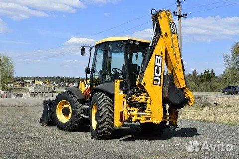 Машинист на экскаватор-погрузчик JCB 3CX Super