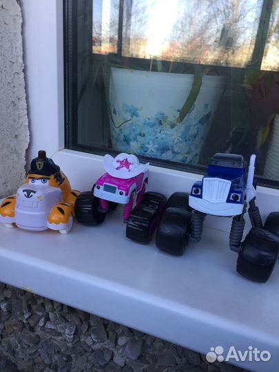 Вспыш и чудо машинки