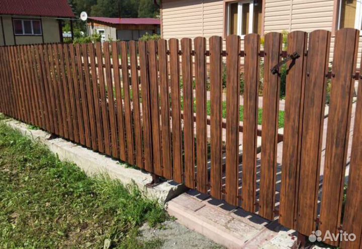 Евроштакетник для забора монтаж