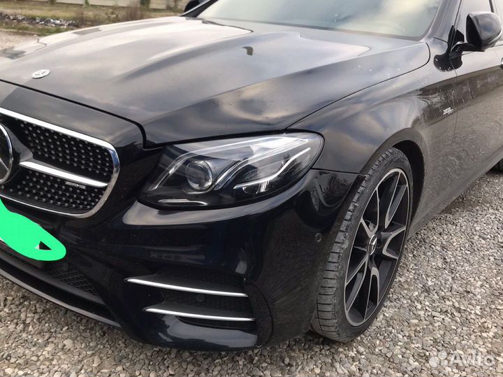 Оригинал бампер Mercedes w213 e5,3 amg