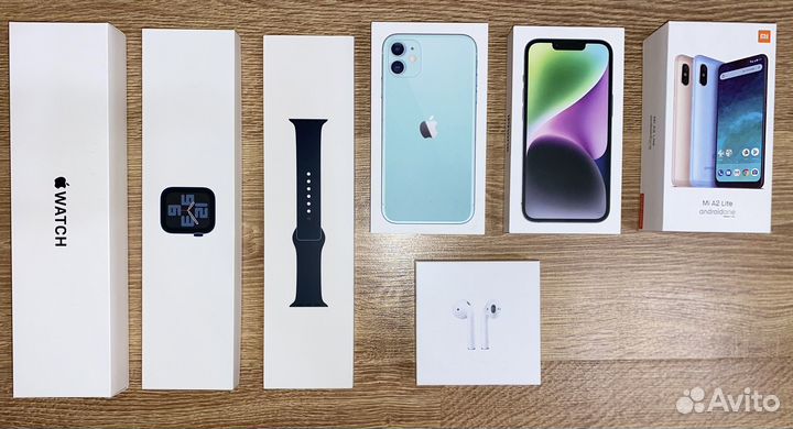 Коробки от Apple и Xiaomi
