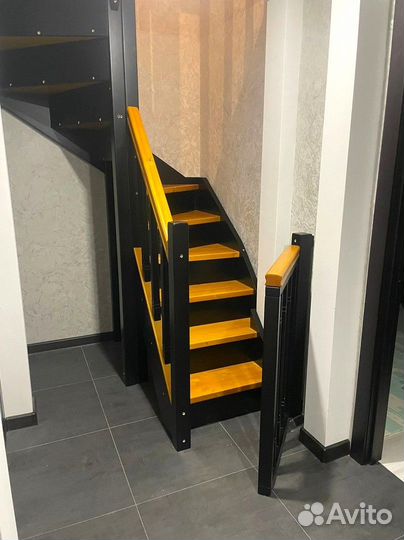 Лестница из дерева межэтажная на заказ