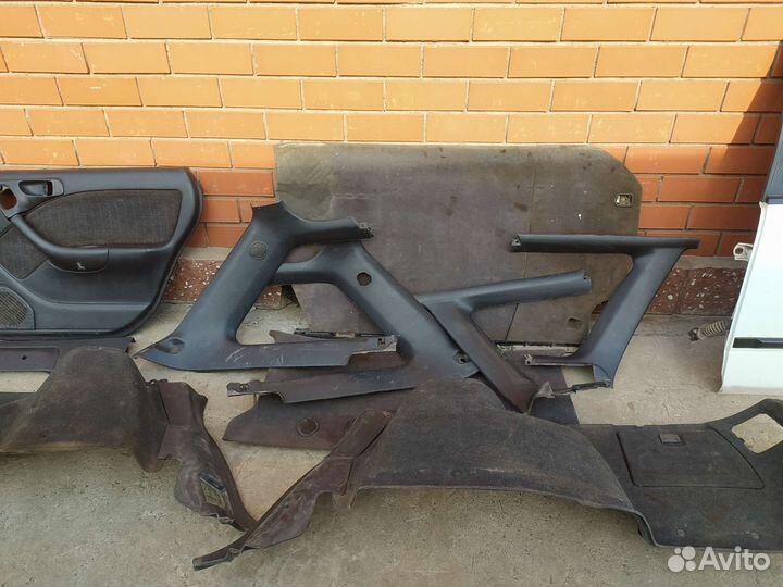 Пластик салона Subaru Legacy BG5