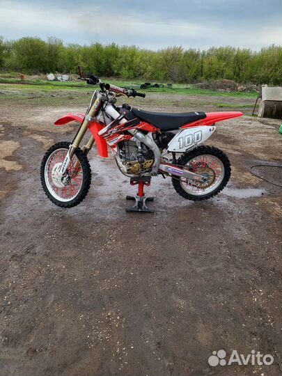 Мотоцикл honda CRF 450 R