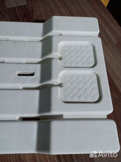 Полка-сиденье для ванной