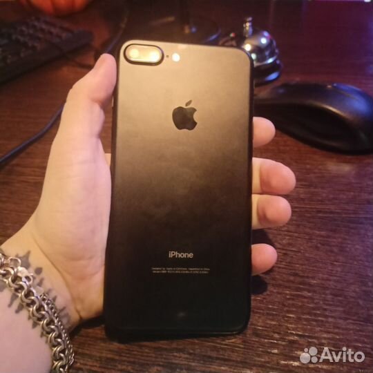Телефон iPhone 7 plus 128g