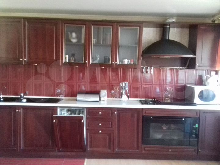 3-к. квартира, 135 м², 5/6 эт.