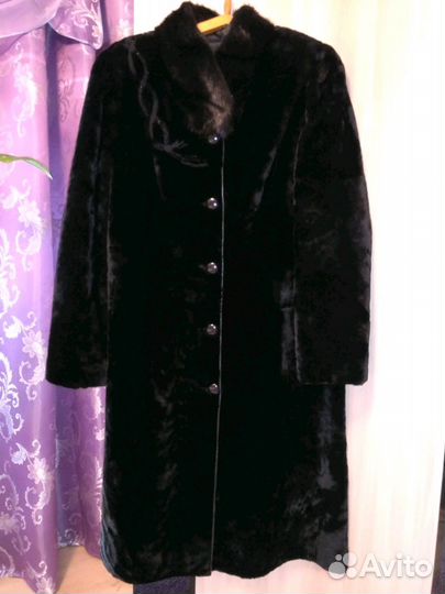 Шуба мутоновая, воротник норка