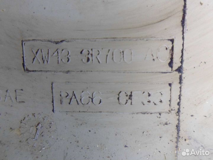 Бачок гидроусилителя Jaguar S-type X200 XW433R700A