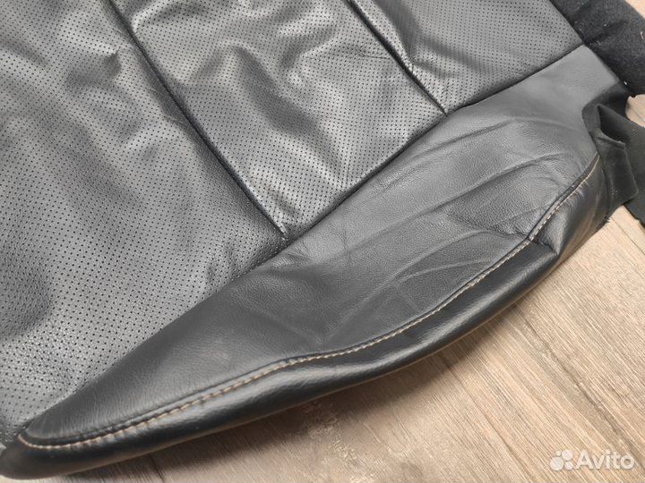 Обшивка сиденья передняя левая Toyota Camry 50/55