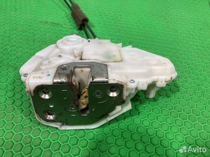 Замок двери передний левый Acura Mdx YD2 J37A1