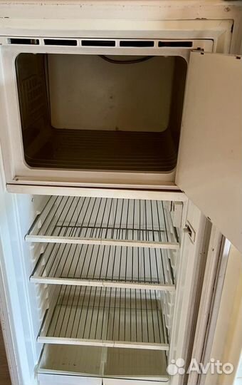 Холодильник Снежинка-М