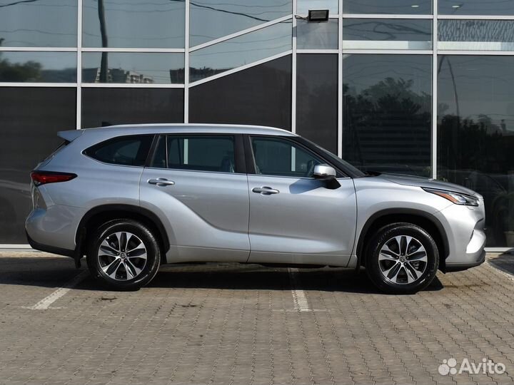 Toyota Highlander 2.4 AT, 2022, 76 км