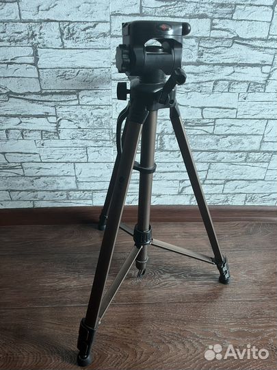 Штатив для фотоаппарата
