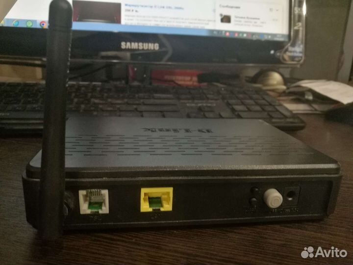 Роутер D-Link DSL-2600U