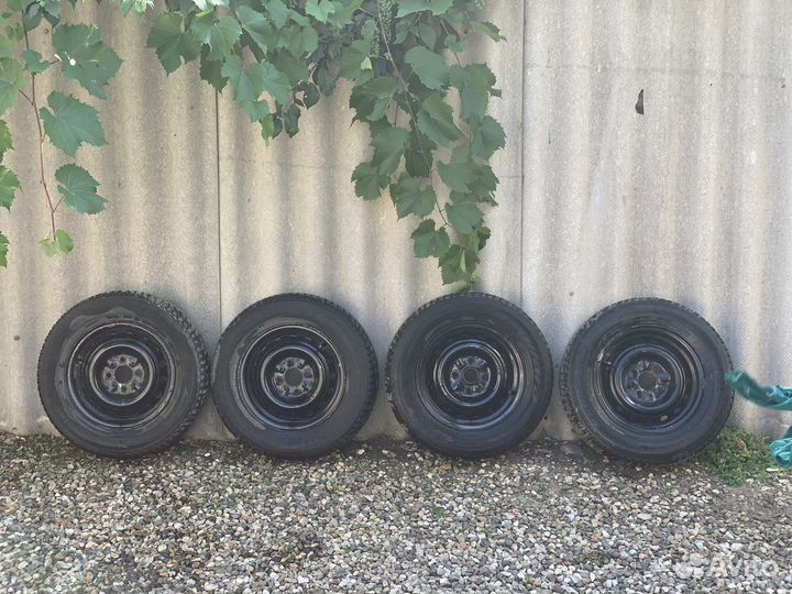 Michelin XZX 3.75/180 R13C