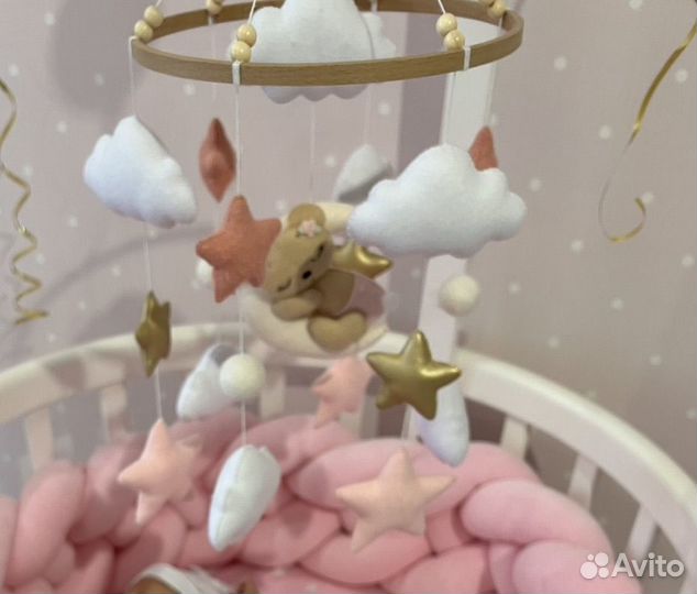 Мобиль в кроватку музыкальный